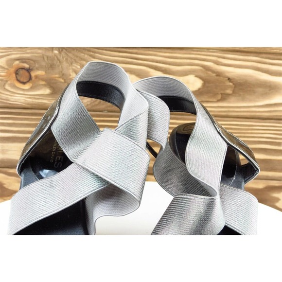 CHARLES DAVID Sz 8 M Silver Ankle Strap Synthetic Women Sandals‎ CCD - Picture 3 of 8
